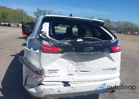 2020 Ford Edge Titanium z USA, uszkodzony, nr VIN 2FMPK4K99LBB59058